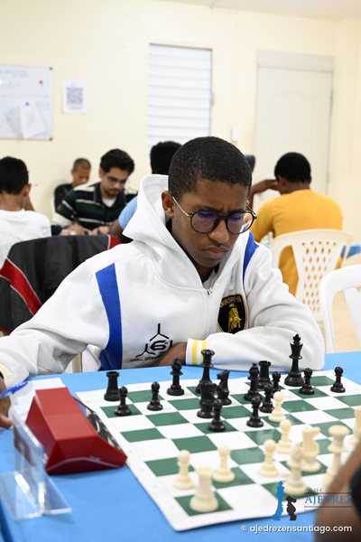 Jugador estudiando la posición