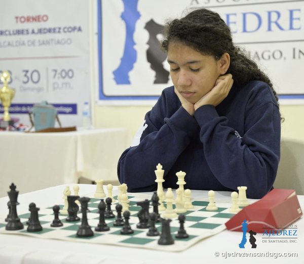 Esther Ramírez Beras durante una partida