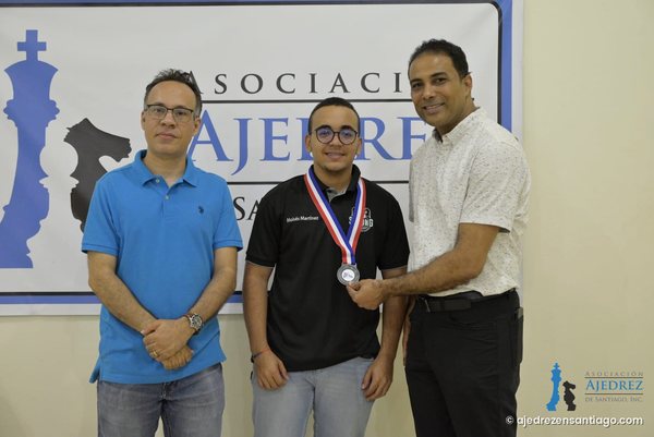 Entrega de medalla en la premiación del Campeonato Nacional Juvenil 2026