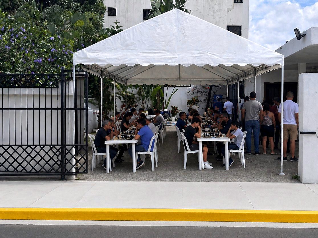 Partidas bajo la carpa
